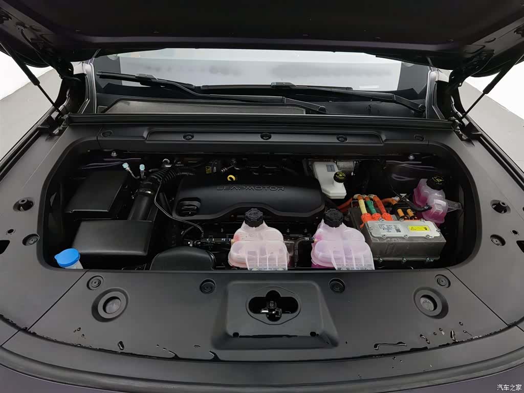 Leapmotor C16, 2024 6