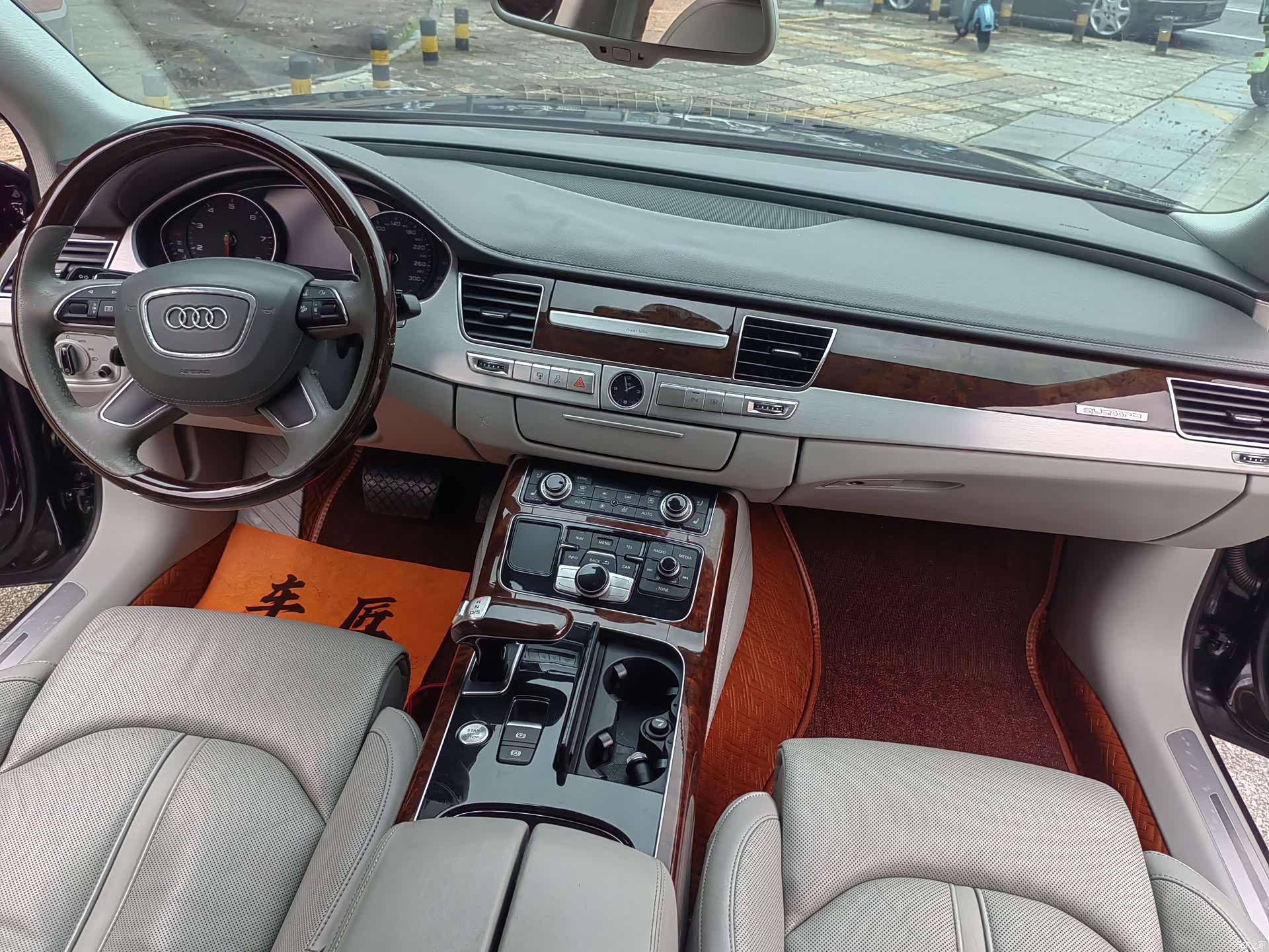 Audi A8L, 2011 16