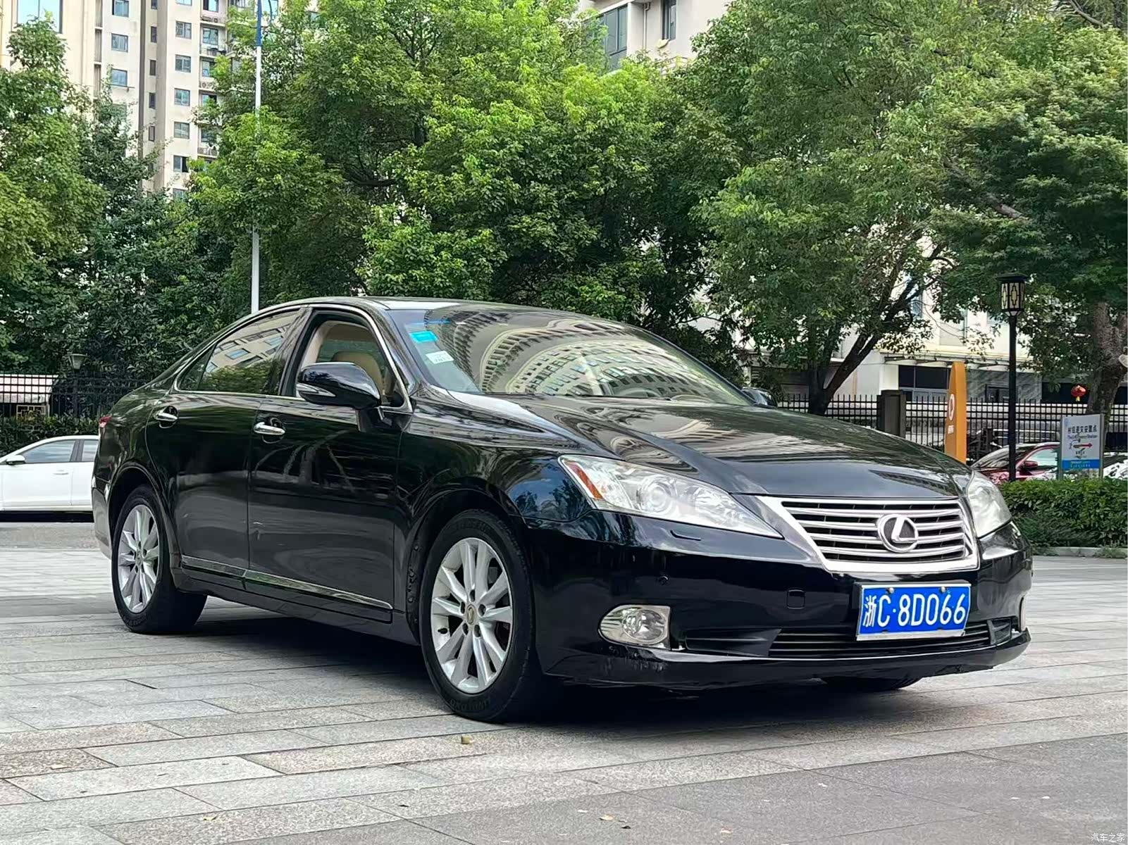 Lexus ES, 2009 все фото