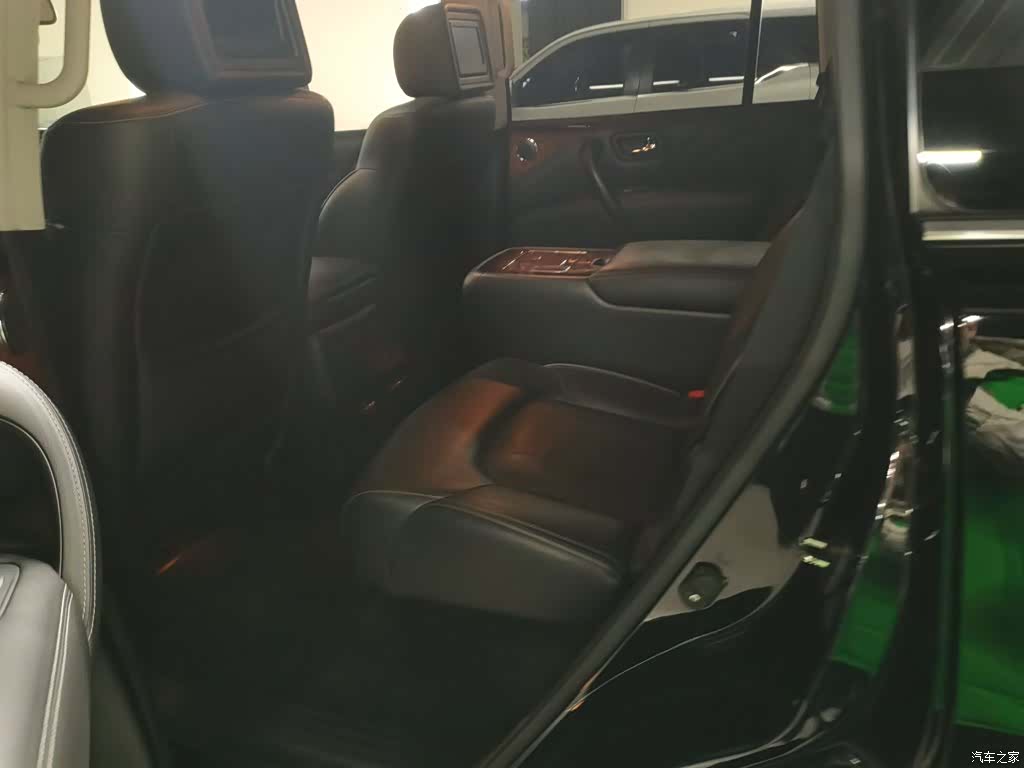 Infiniti QX80, 2017 17
