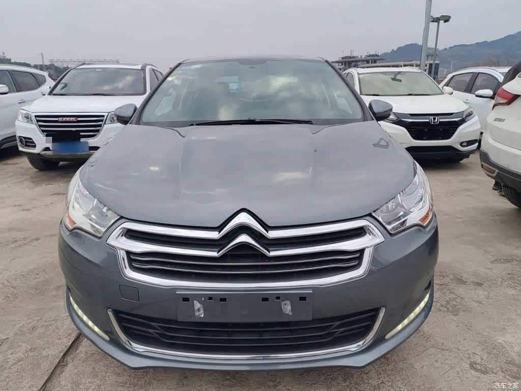 Citroen C4, 2015 3