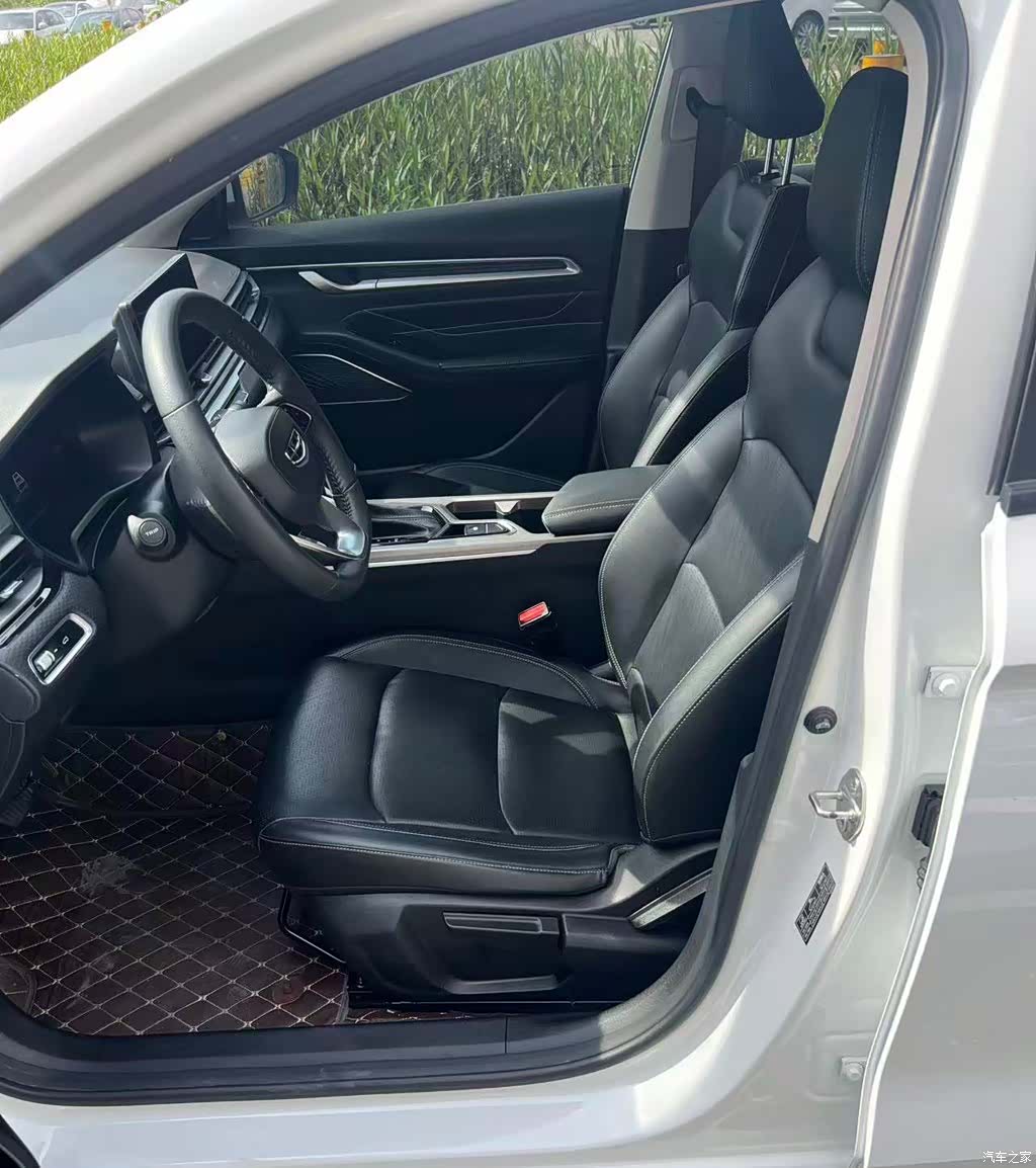 Geely Emgrand, 2021 7