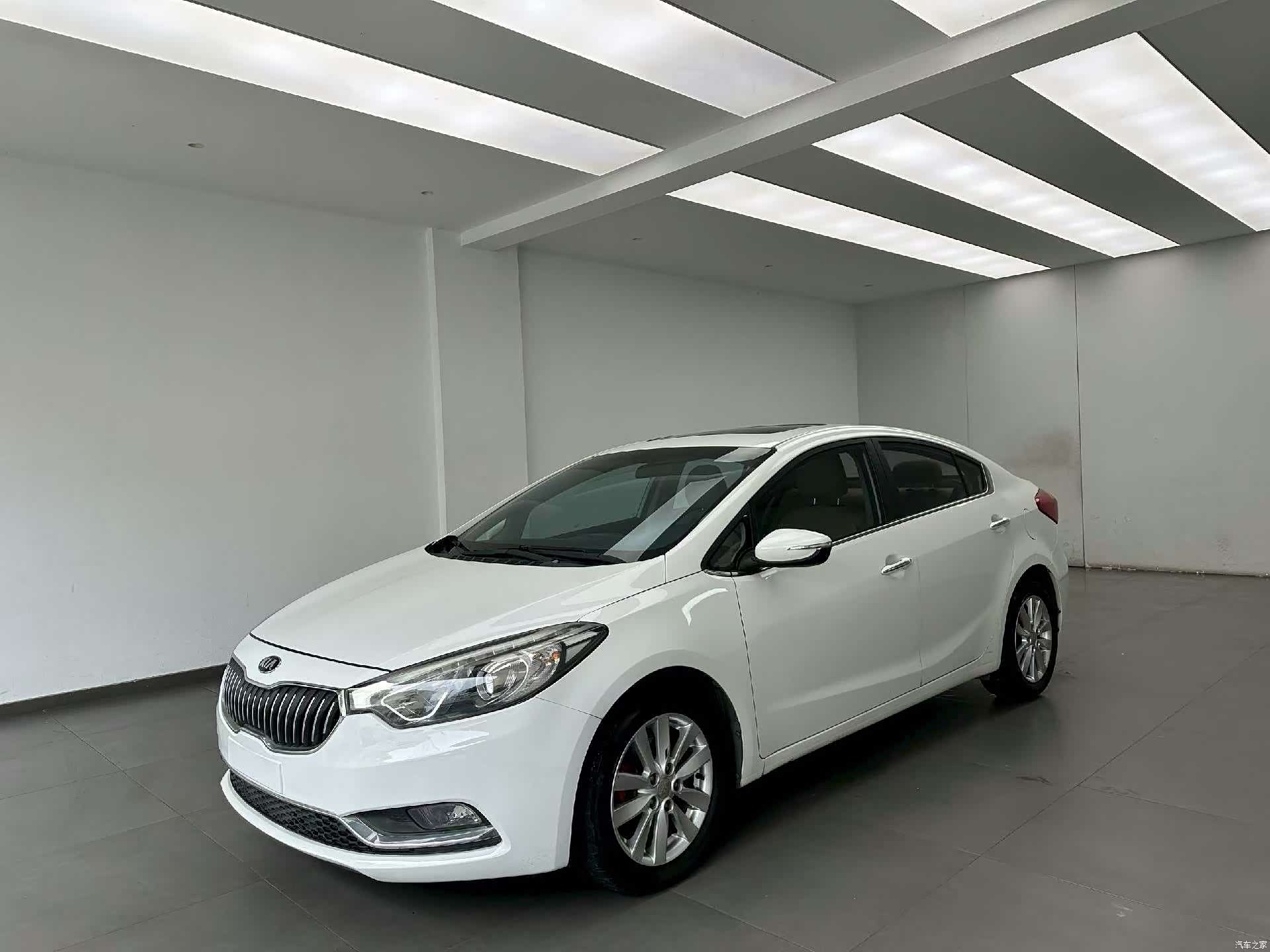 Kia K3, 2013 1
