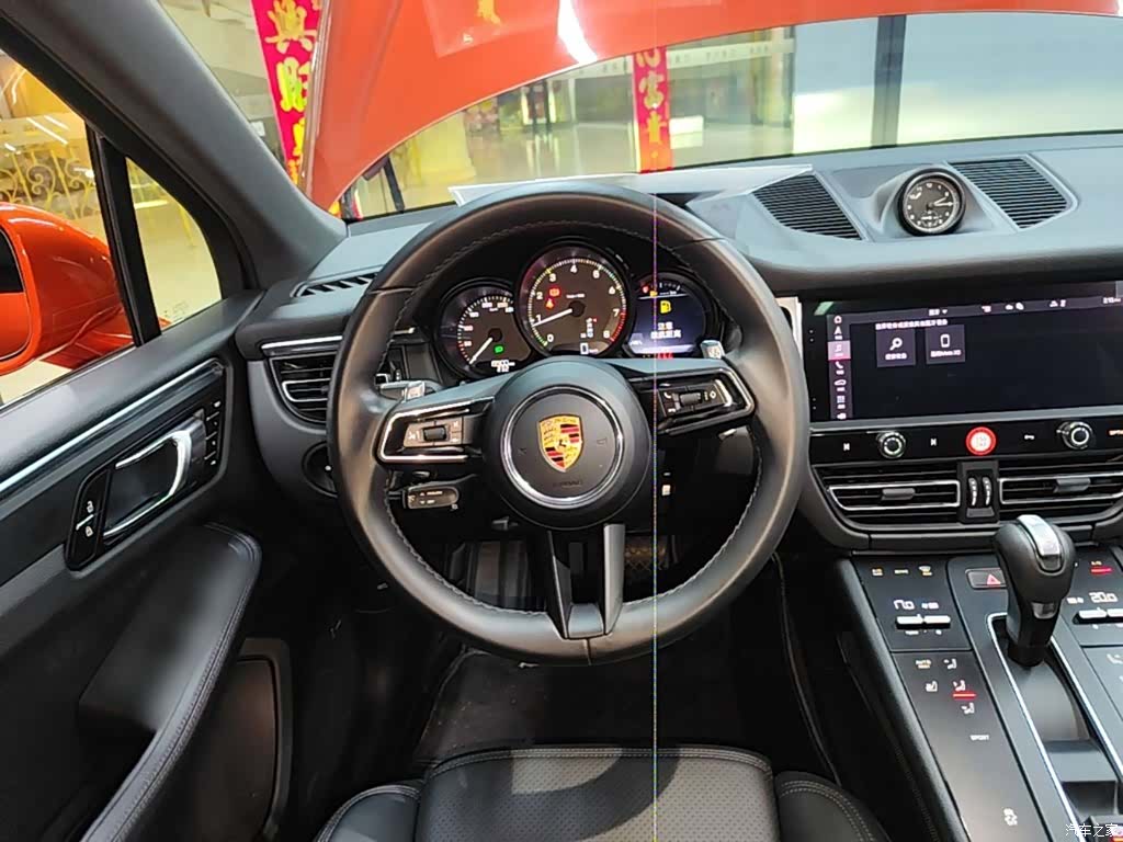 Porsche Macan, 2024 11