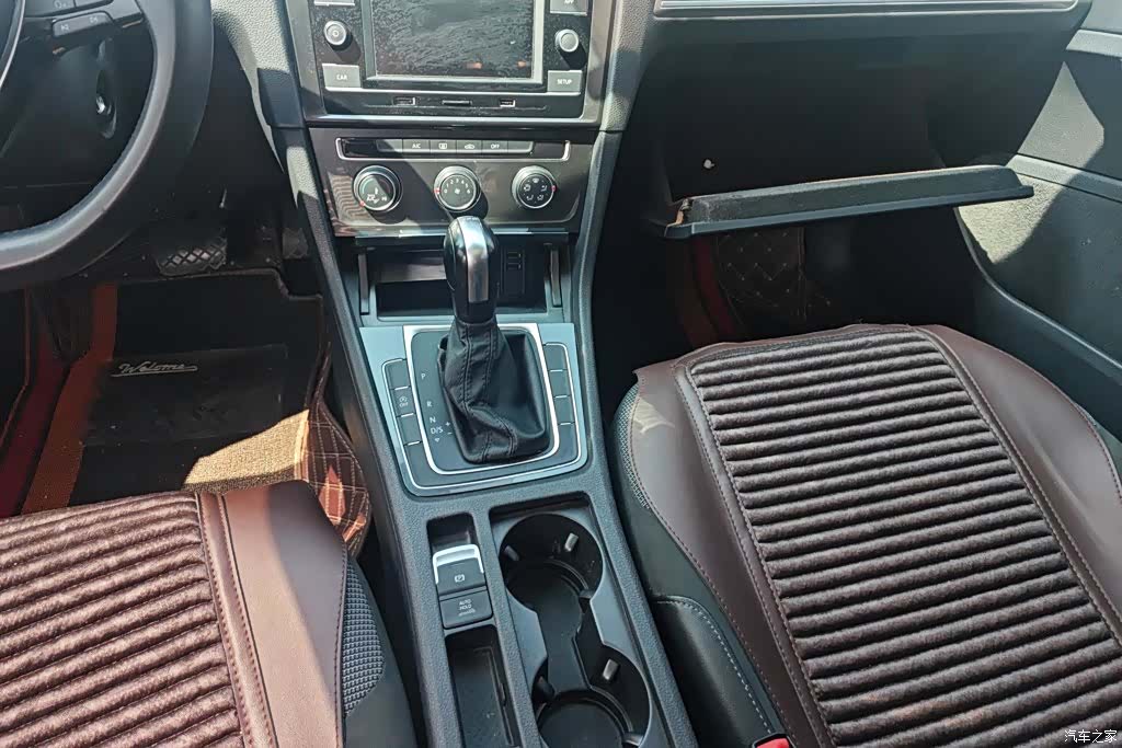 Volkswagen Golf, 2017 16
