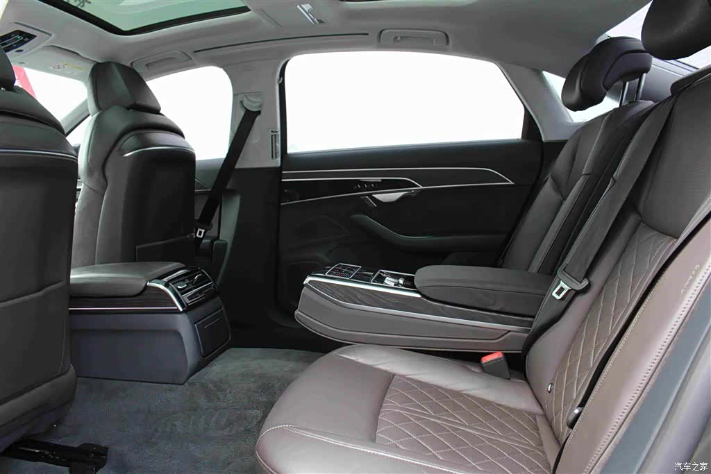 Audi A8L, 2021 8
