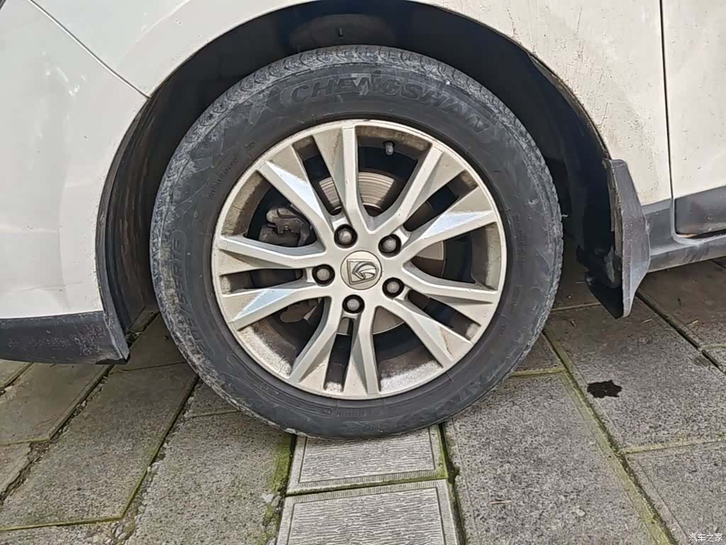 Wuling 730, 2017 23