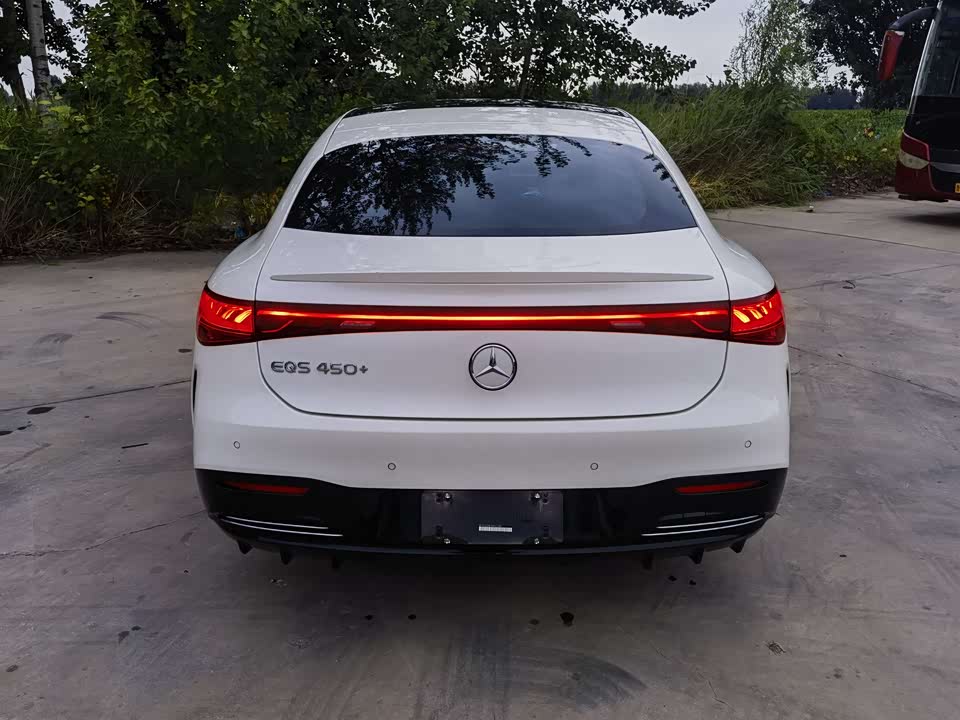 Mercedes-Benz EQS Mercedes-Benz EQS
