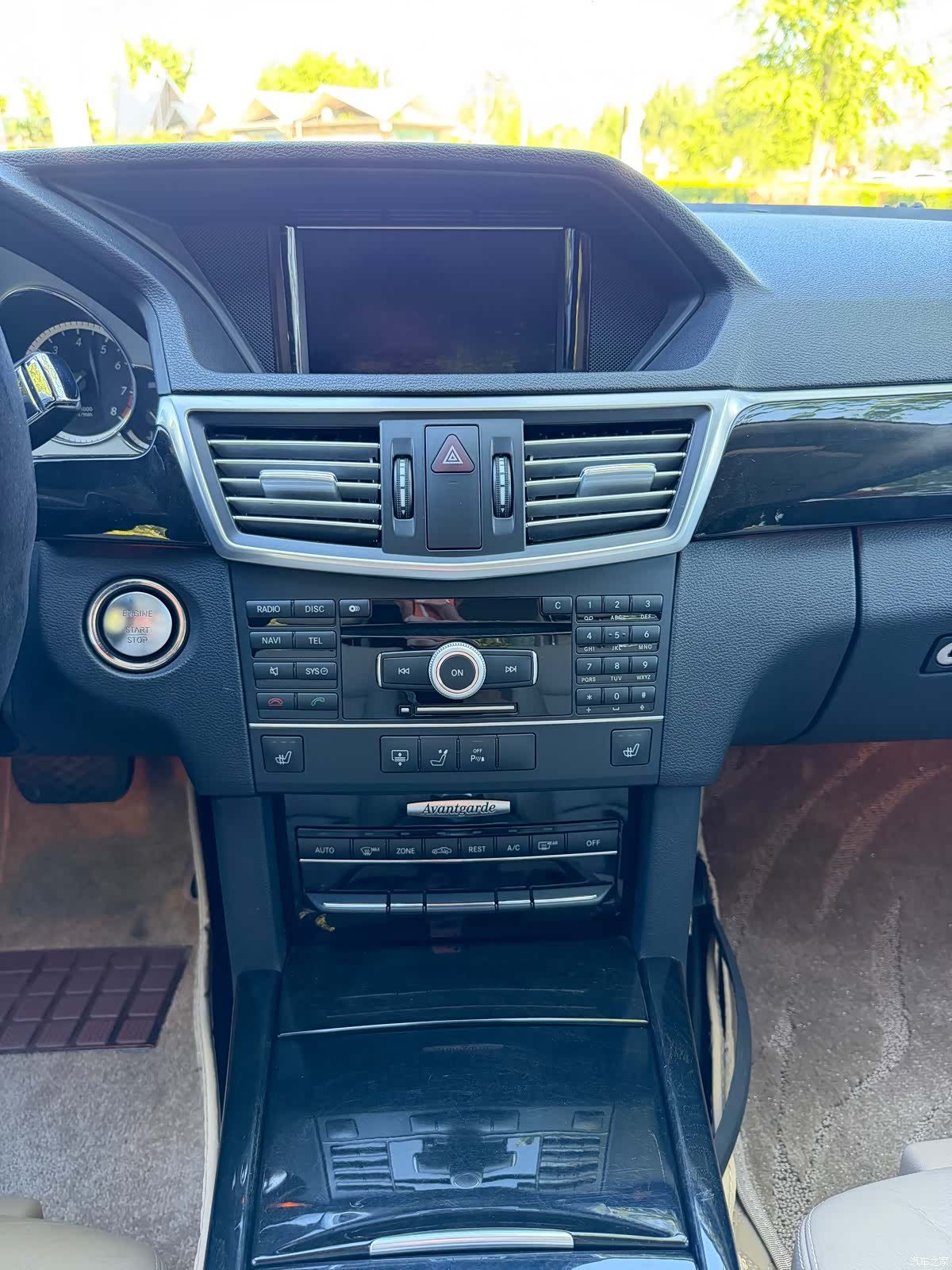 Mercedes-Benz E-Class, 2010 16