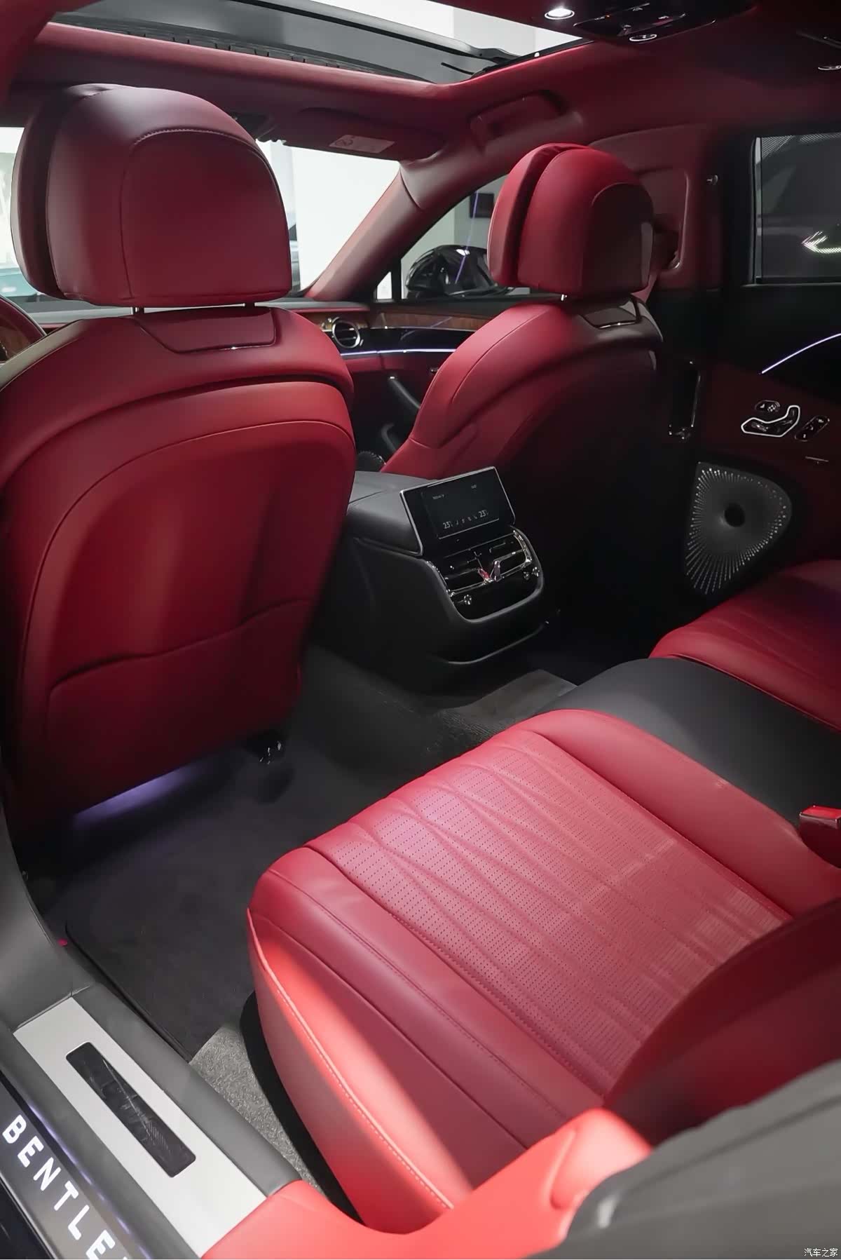 Bentley Flying Spur, 2021 12