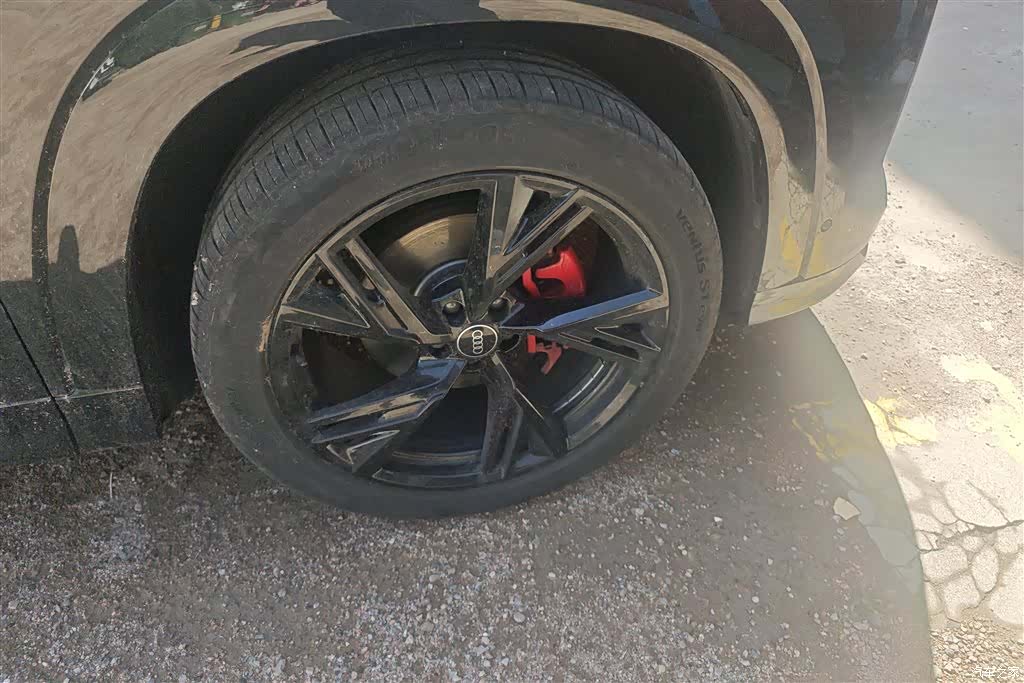 Audi Q6, 2025 6