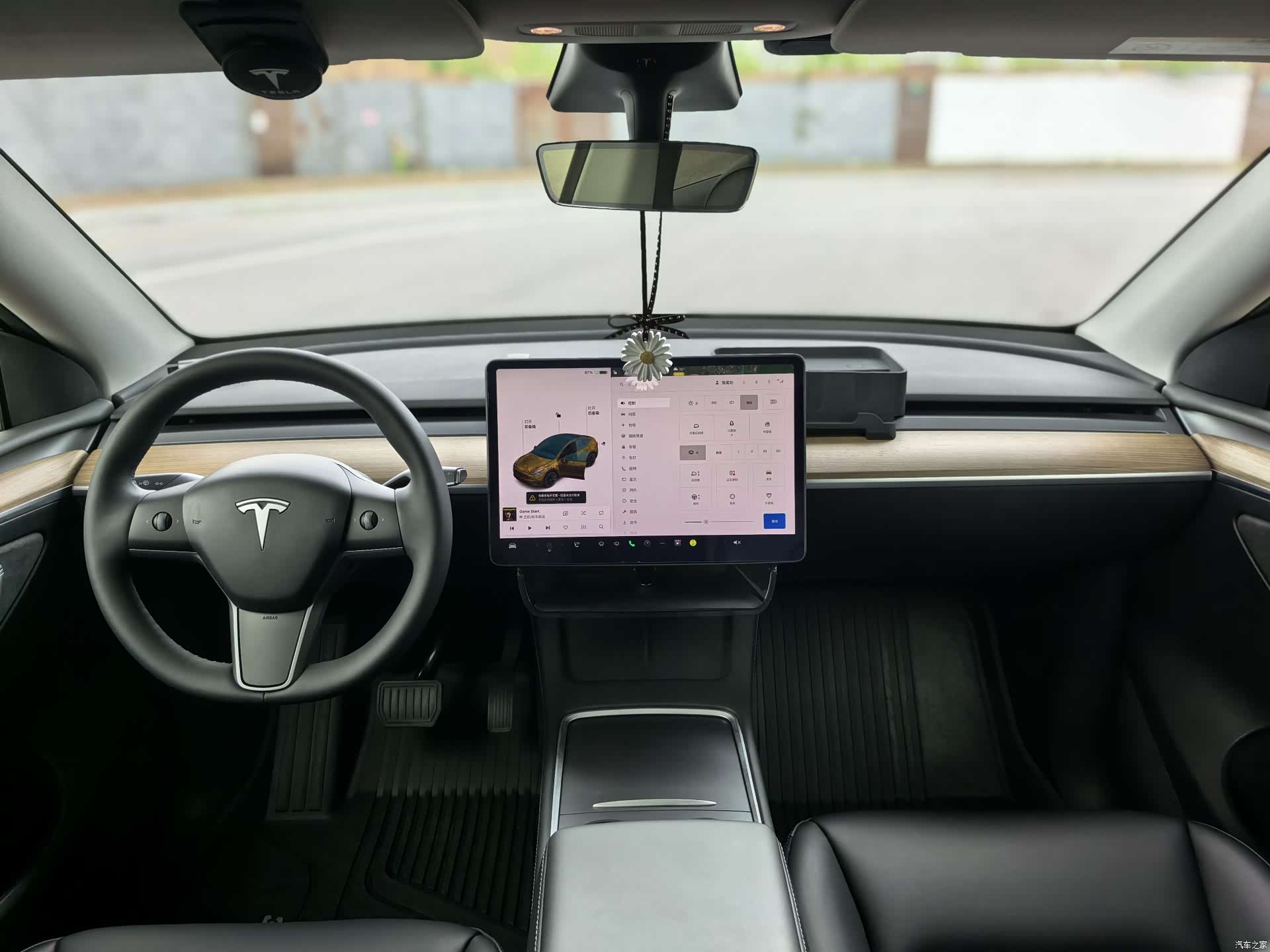 Tesla Model Y, 2022 6
