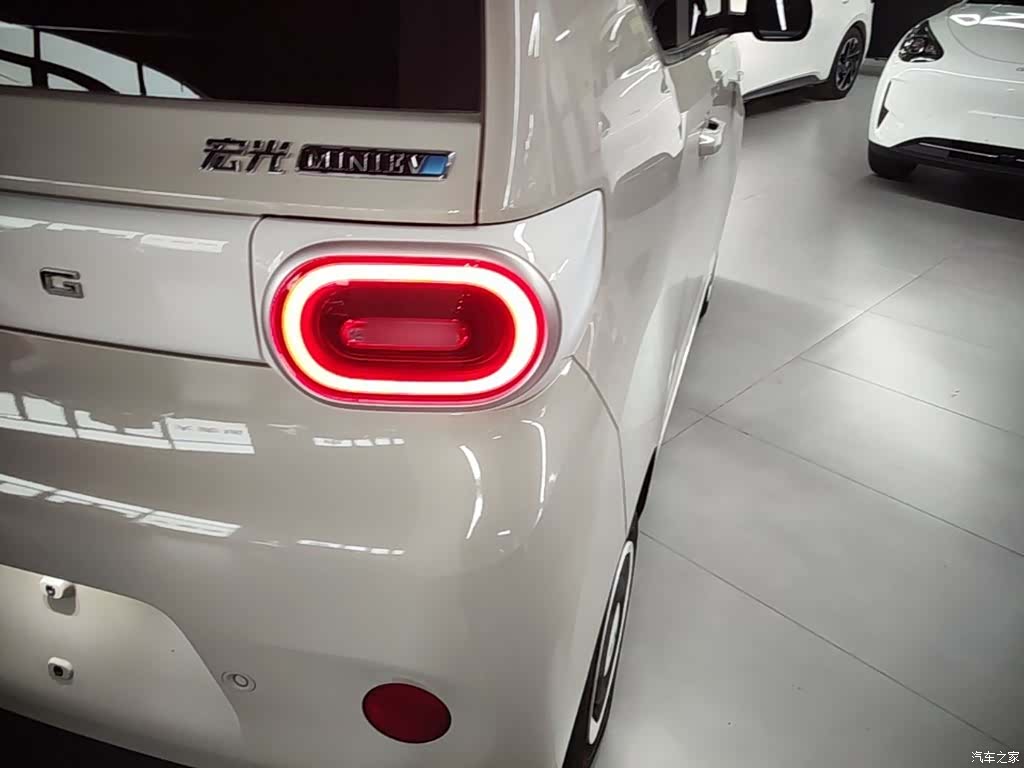 Wuling MINIEV, 2024 8
