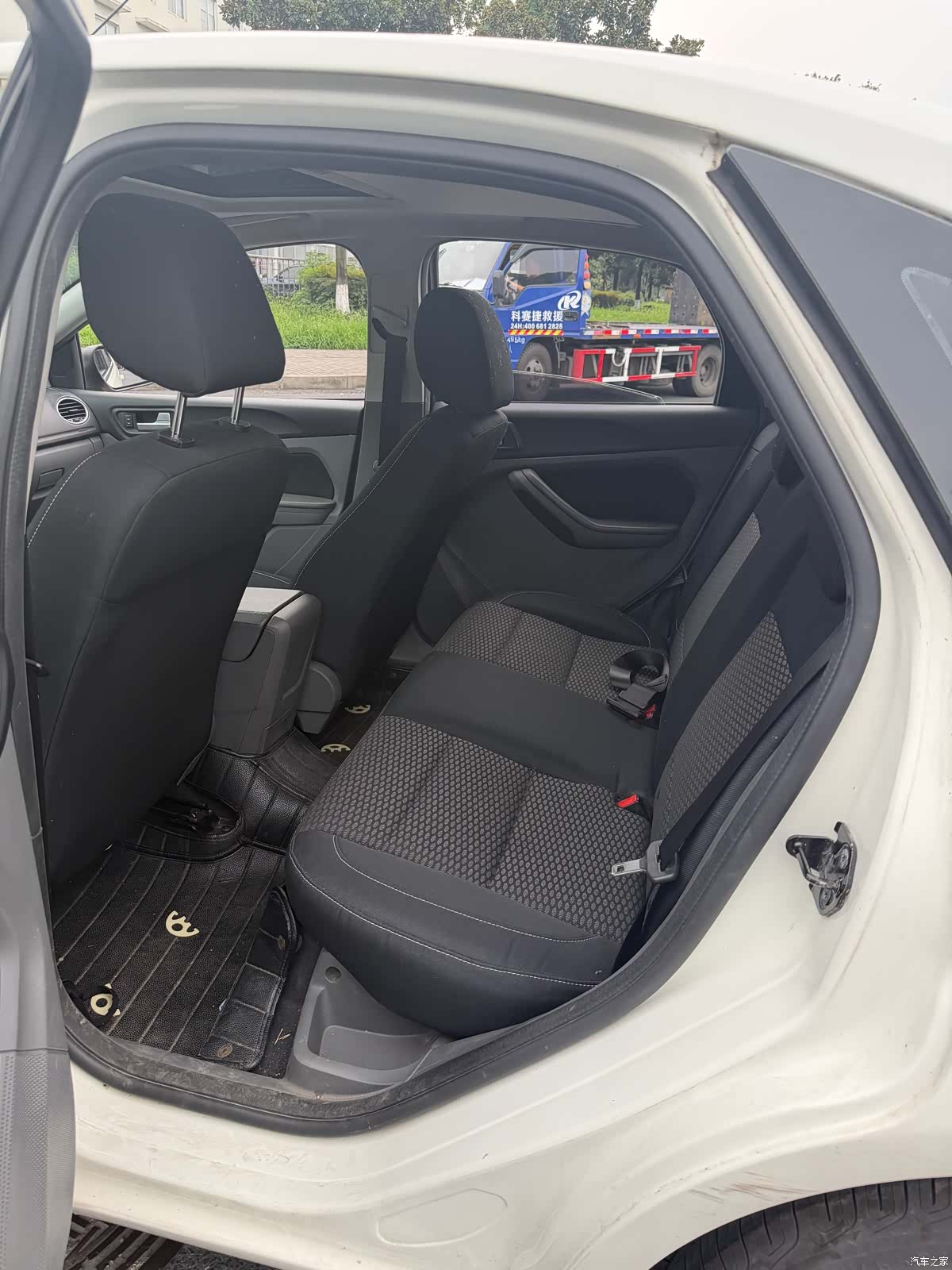Ford Focus, 2015 12
