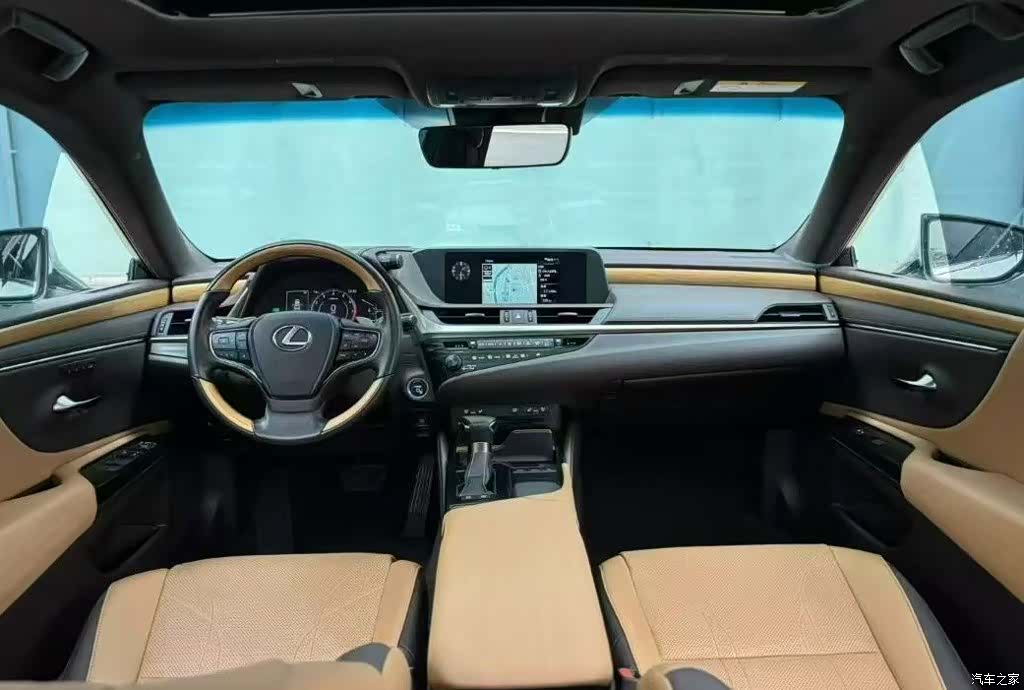 Lexus ES, 2021 7