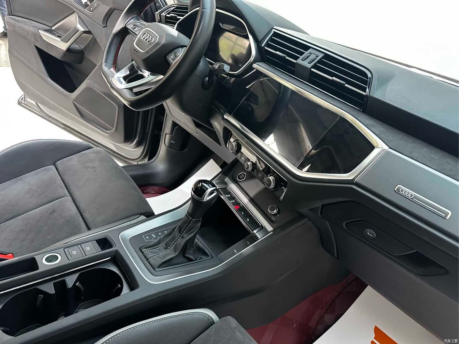 Audi Q3, 2022 23
