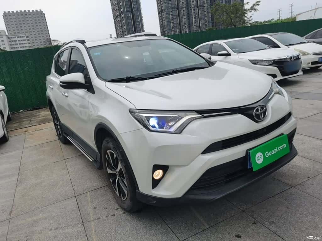 Toyota RAV4, 2018 4