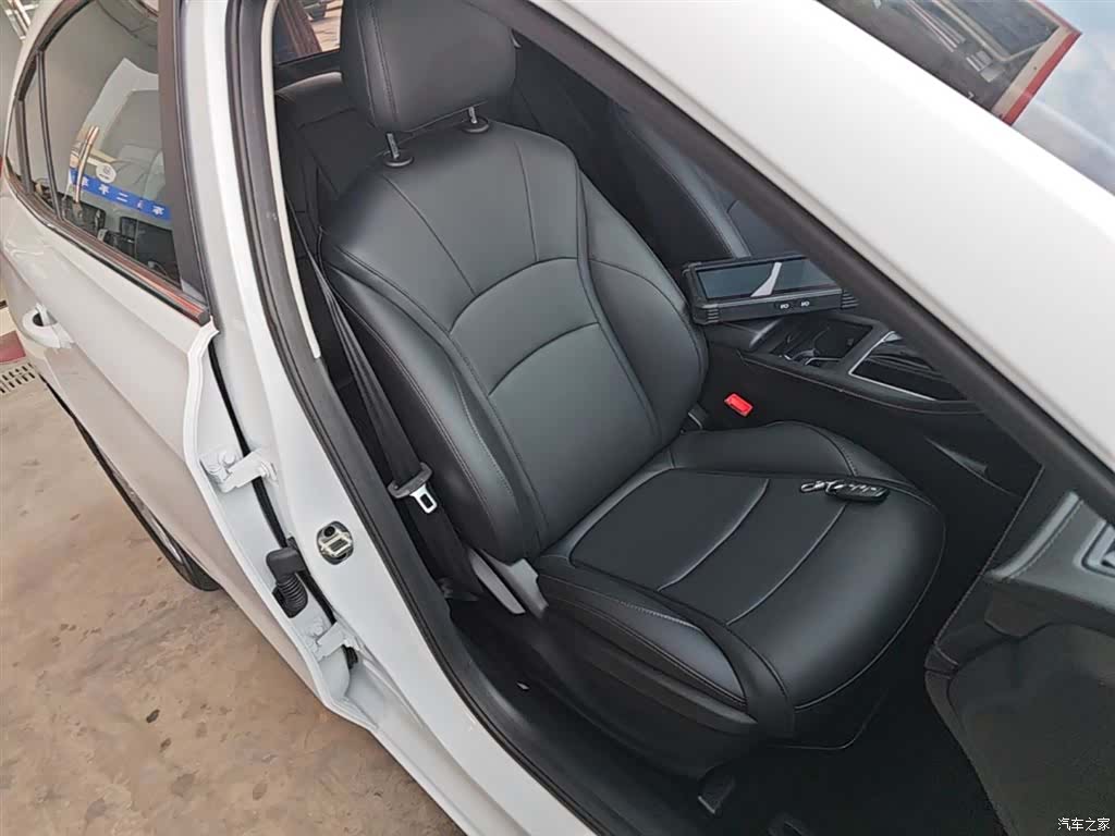 Roewe i5, 2025 25