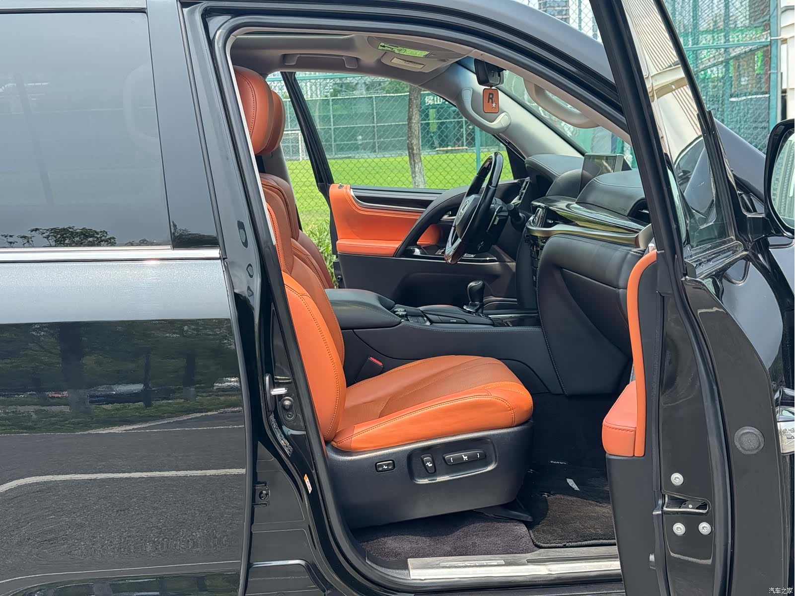 Lexus LX, 2018 7