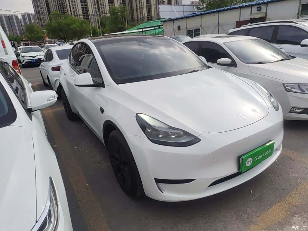 Tesla Model Y, 2024 4