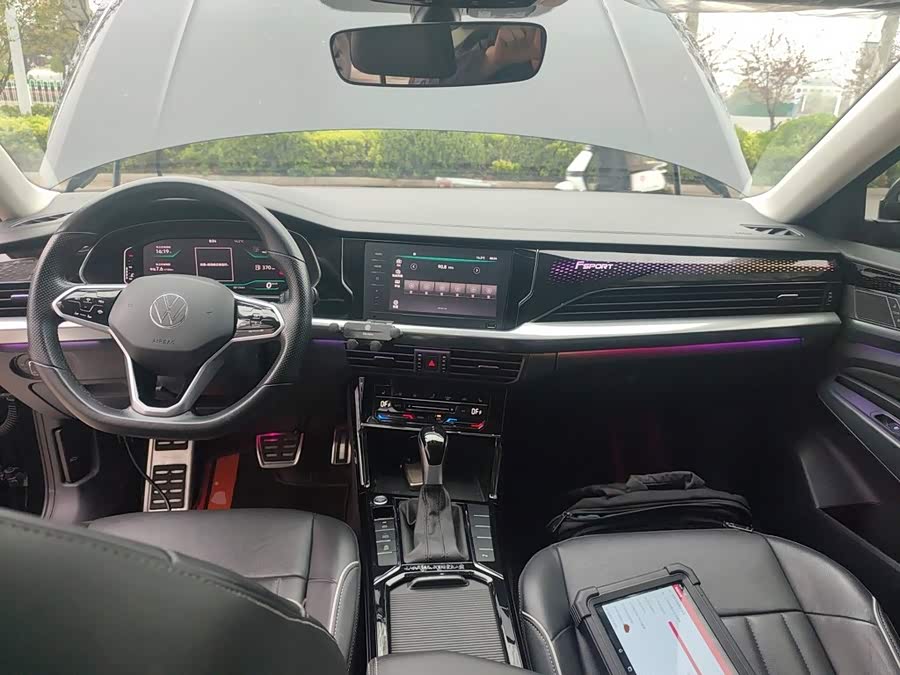 Volkswagen Passat 2023, фото 5