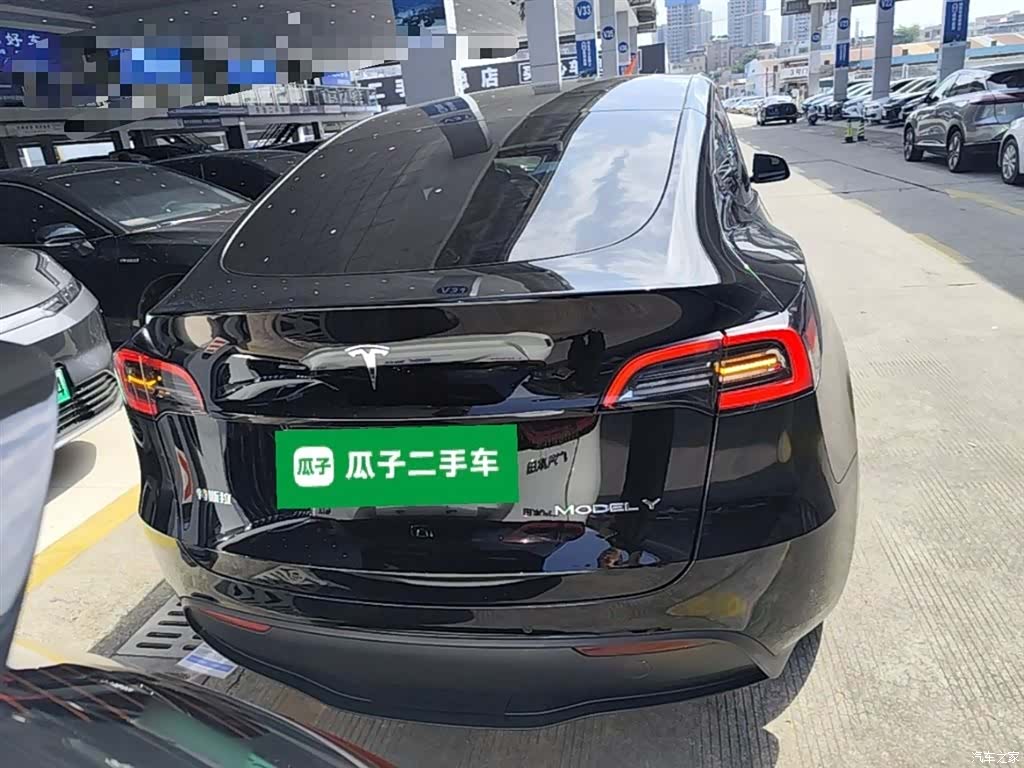 Tesla Model Y, 2023 6