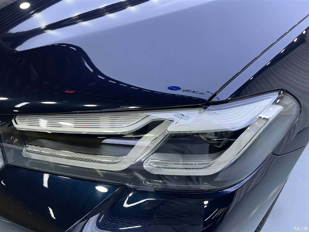 BMW 5 Series, 2024 23