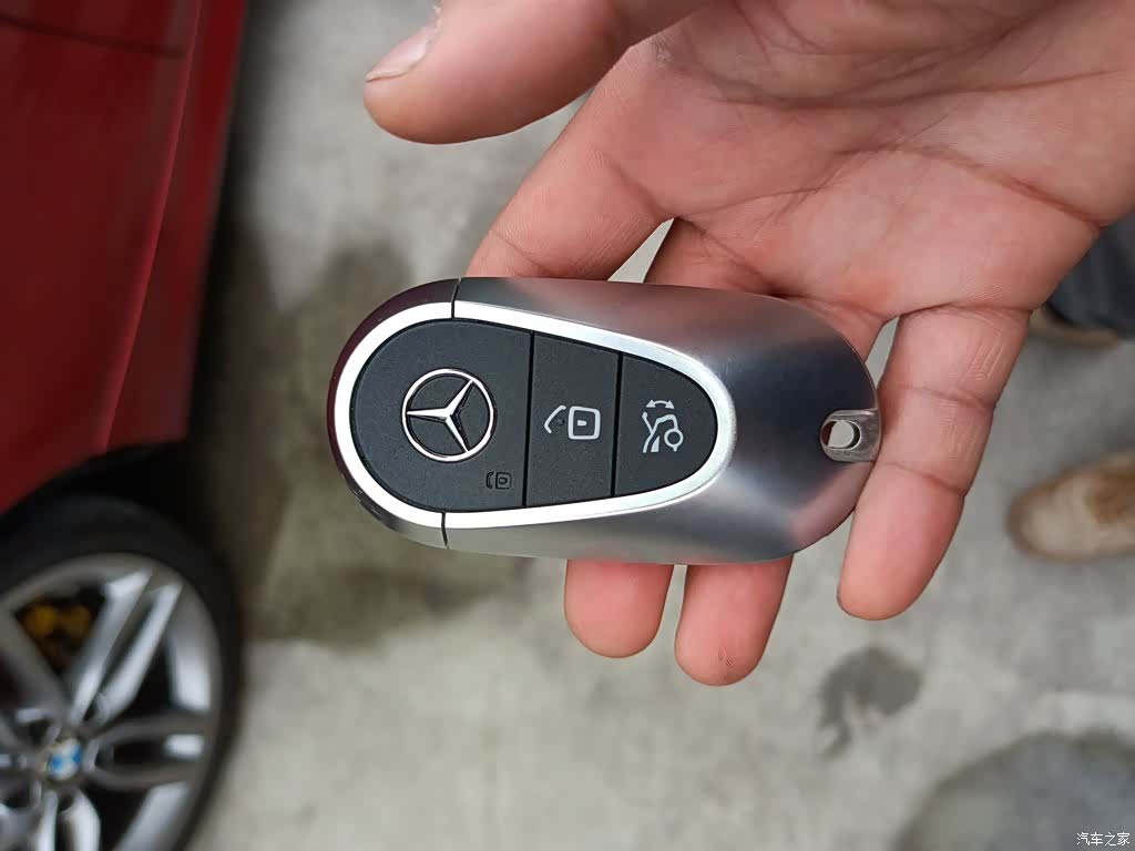 Mercedes-Benz E-Class, 2024 17