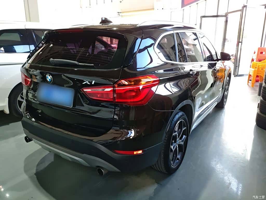 BMW X1, 2018 все фото