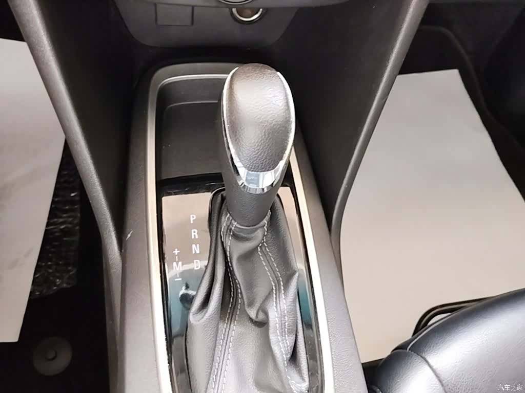 Chevrolet 320, 2019 14