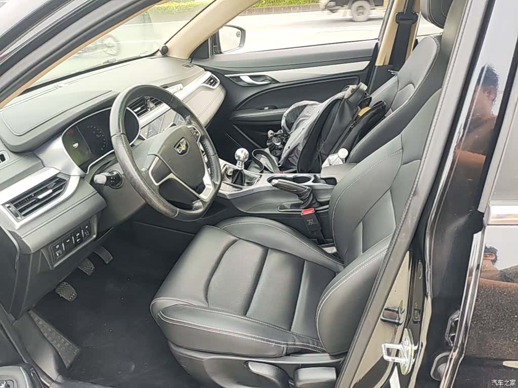 Geely Emgrand, 2018 15