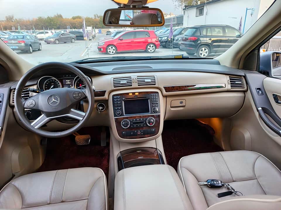 Mercedes-Benz R-class