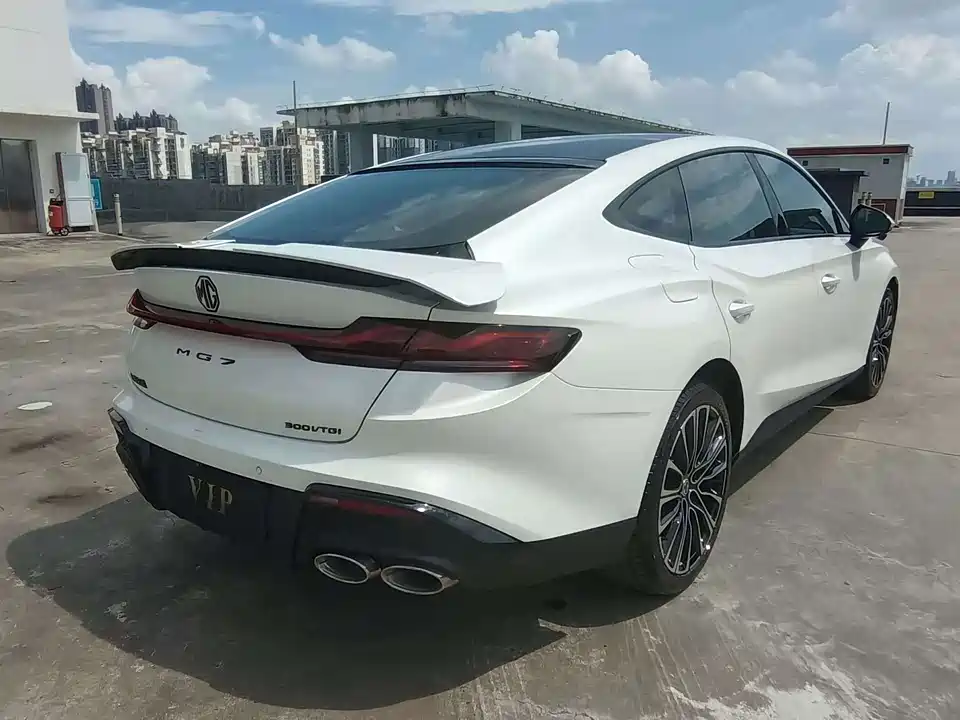 MG MG7