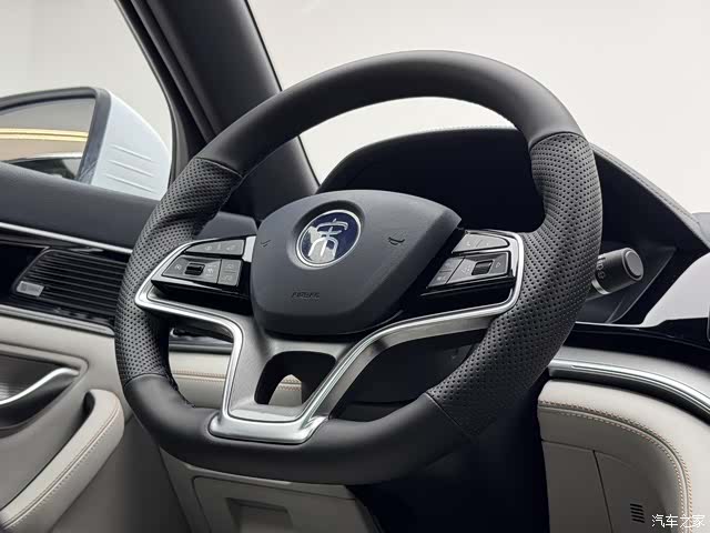 BYD Song, 2022 10