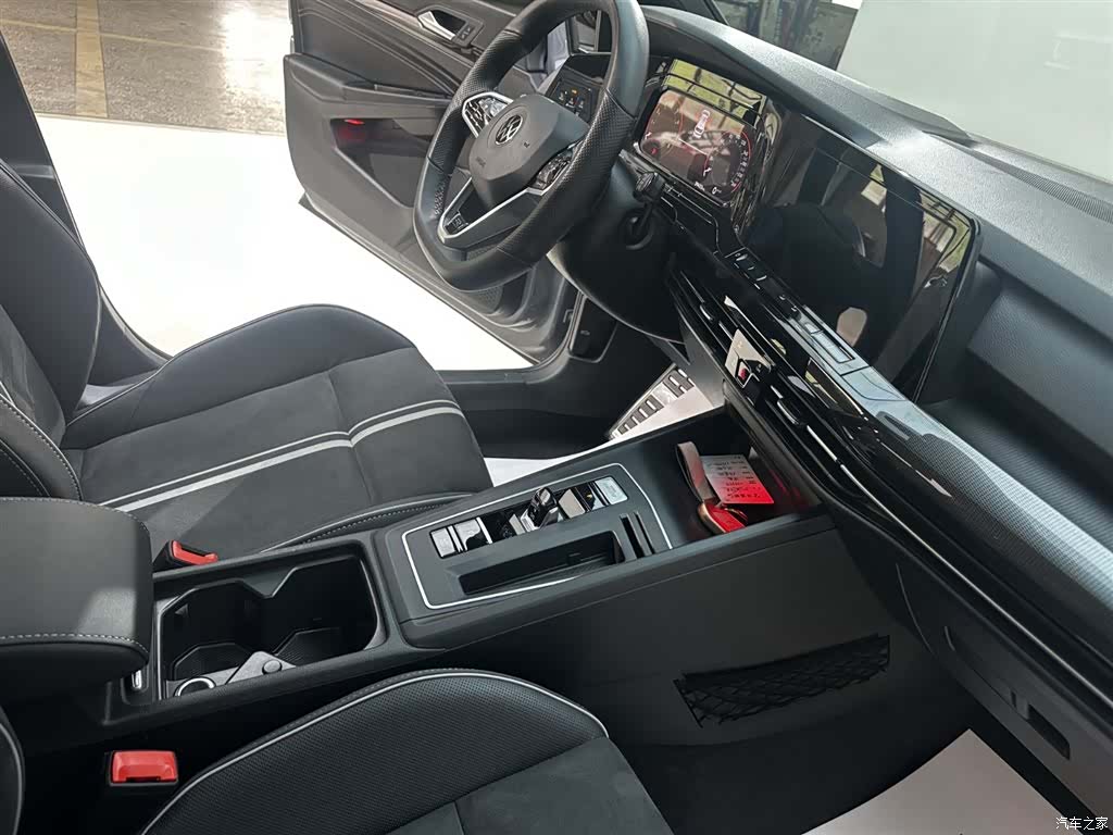 Volkswagen Golf, 2022 30