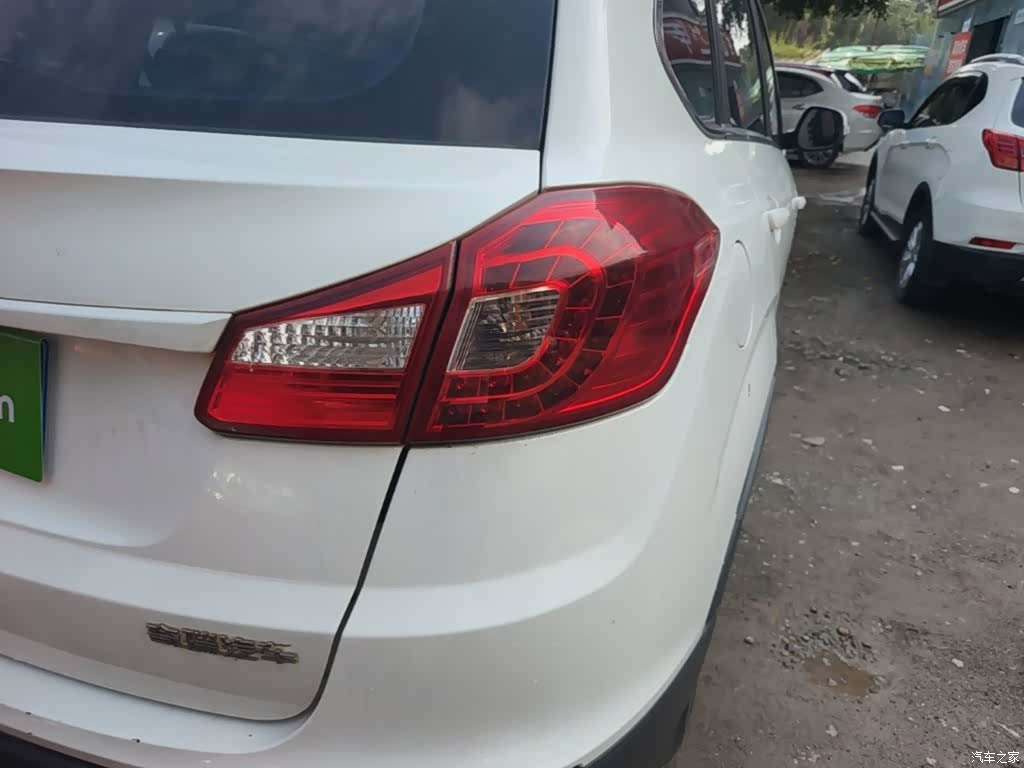 Chery 5, 2016 8