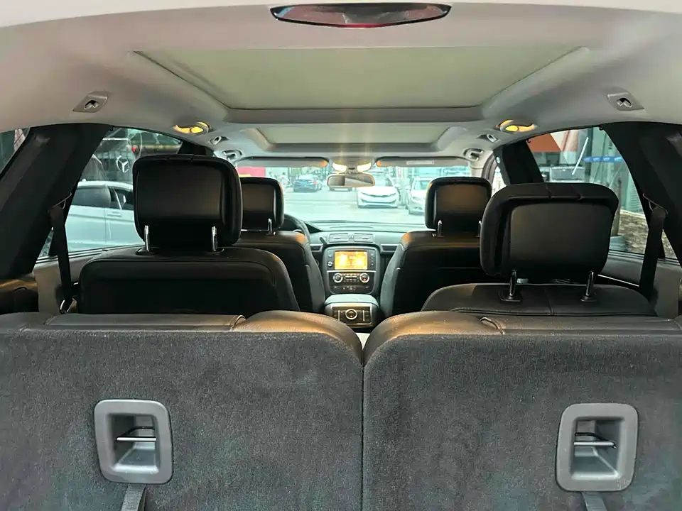 Mercedes-Benz R-class