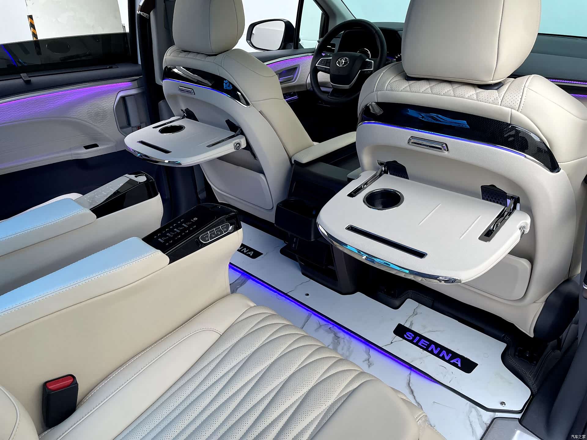Toyota Sienna, 2025 15
