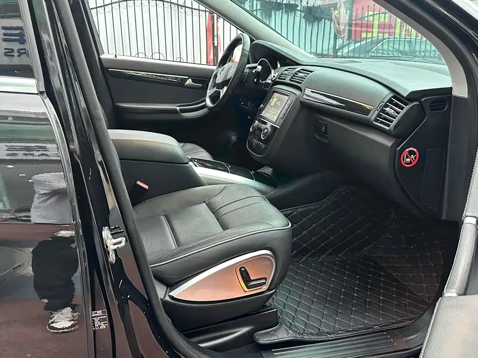 Mercedes-Benz R-class