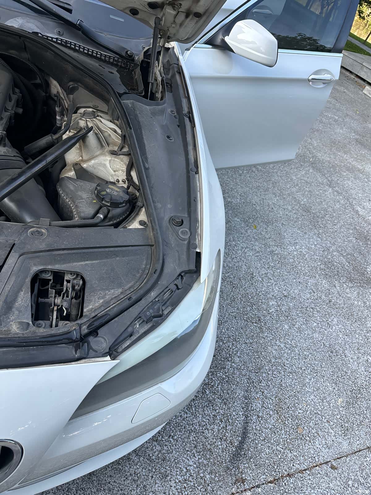 BMW 5 Series, 2011 22