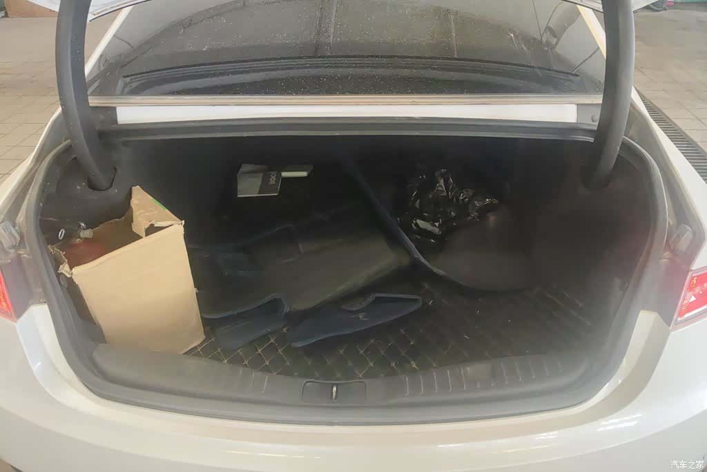 Lincoln MKZ, 2018 4