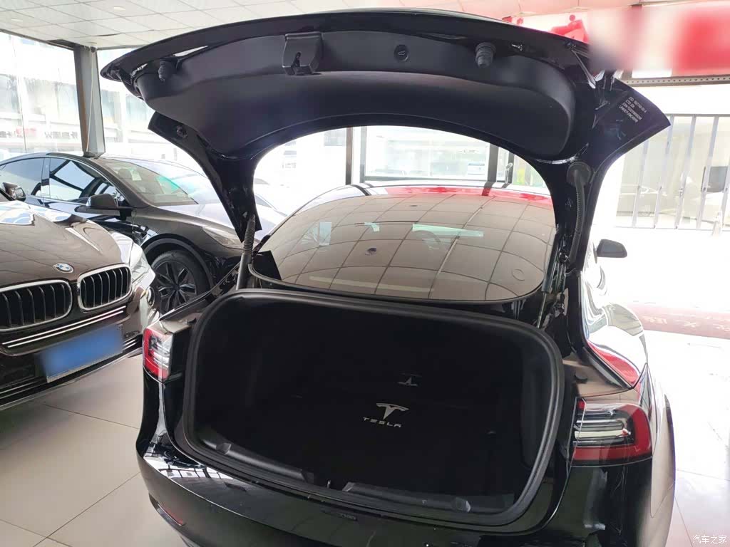 Tesla Model 3, 2021 15
