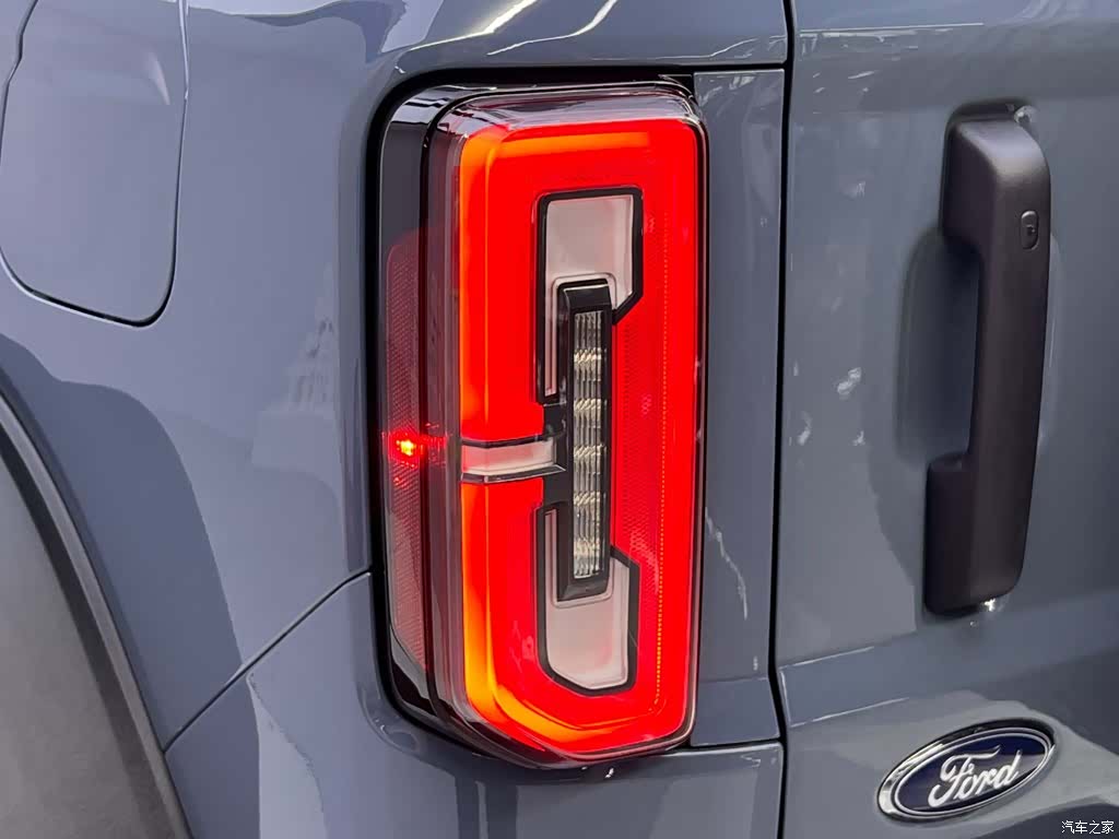 Ford Bronco, 2025 10