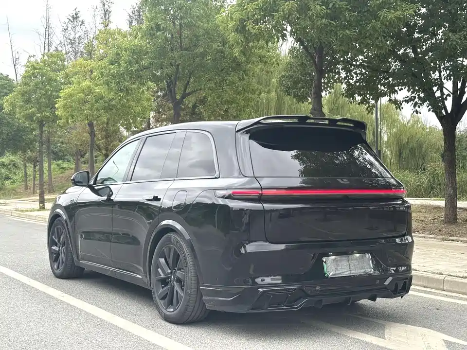 Li Auto Ideal L8