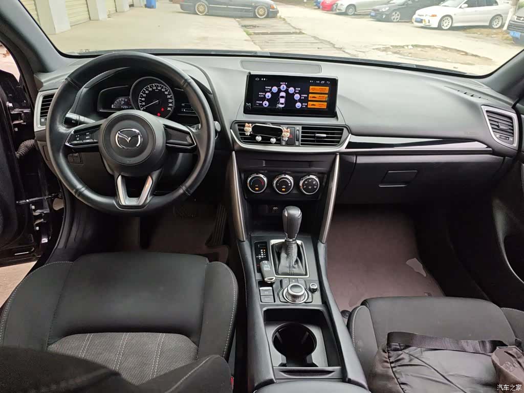 Mazda CX-4, 2017 6