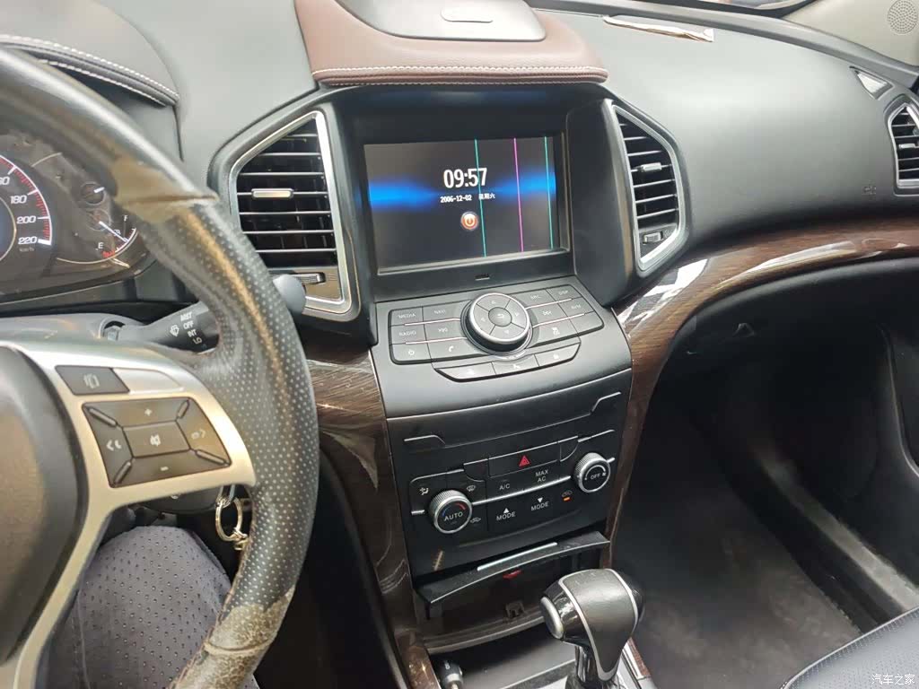 BAIC S6, 2017 10