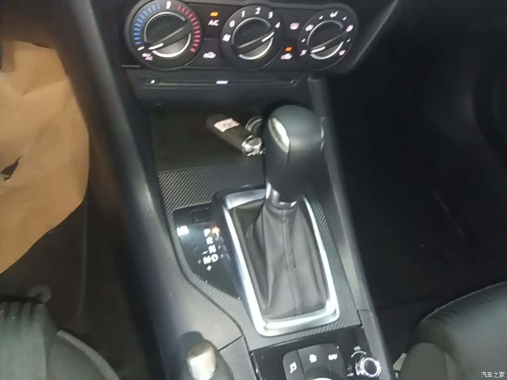 Mazda Mazda3, 2017 14