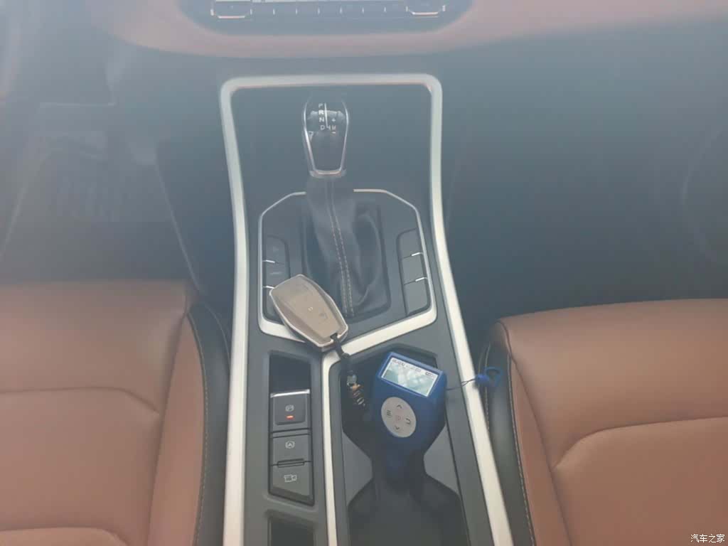 Geely X6, 2020 14