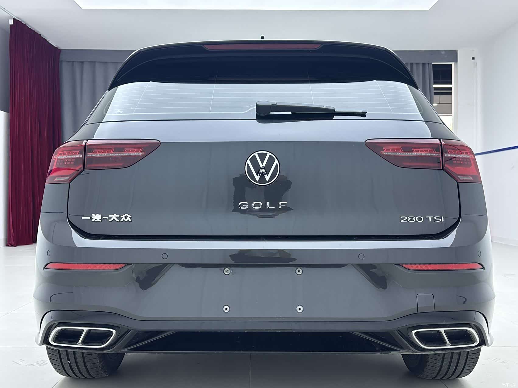 Volkswagen Golf, 2022 все фото