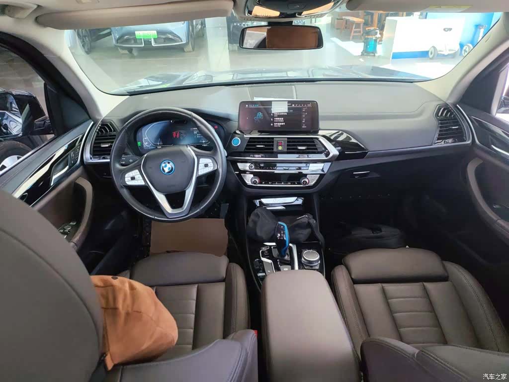 BMW iX3, 2021 6